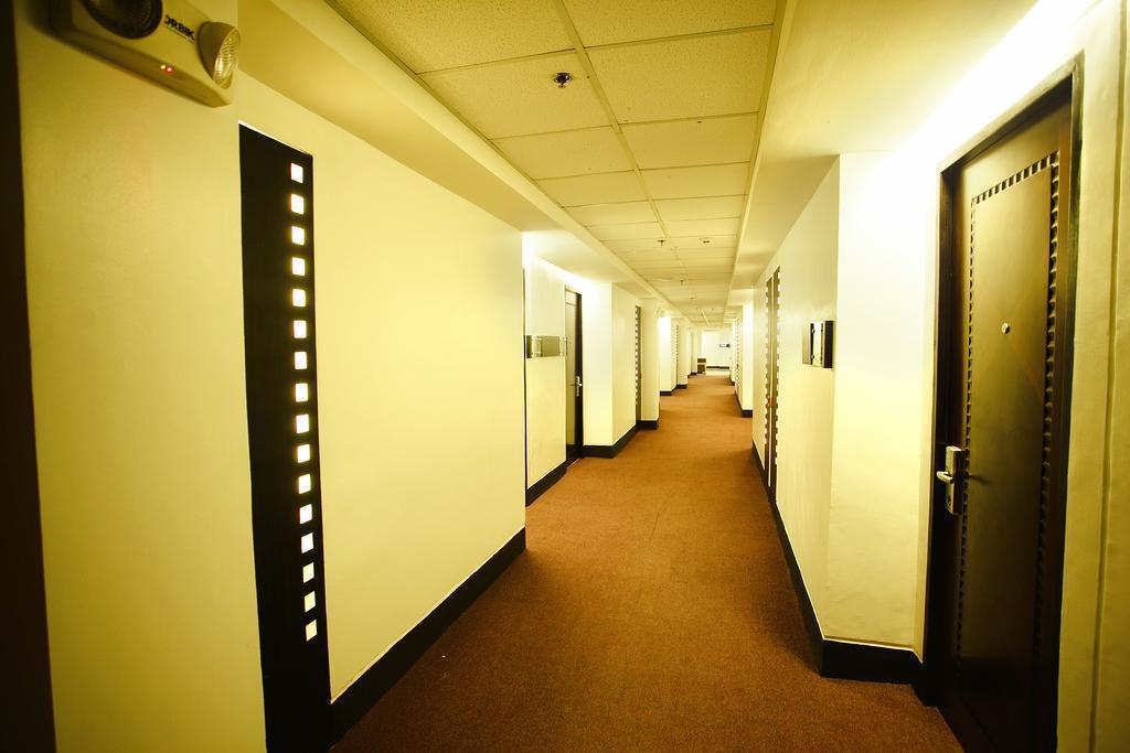 Big 8 Corporate Hotel Tagum Exteriér fotografie