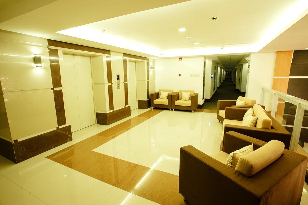 Big 8 Corporate Hotel Tagum Exteriér fotografie