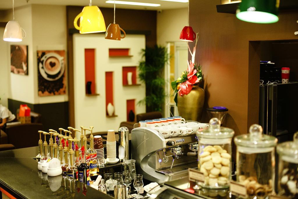 Big 8 Corporate Hotel Tagum Exteriér fotografie