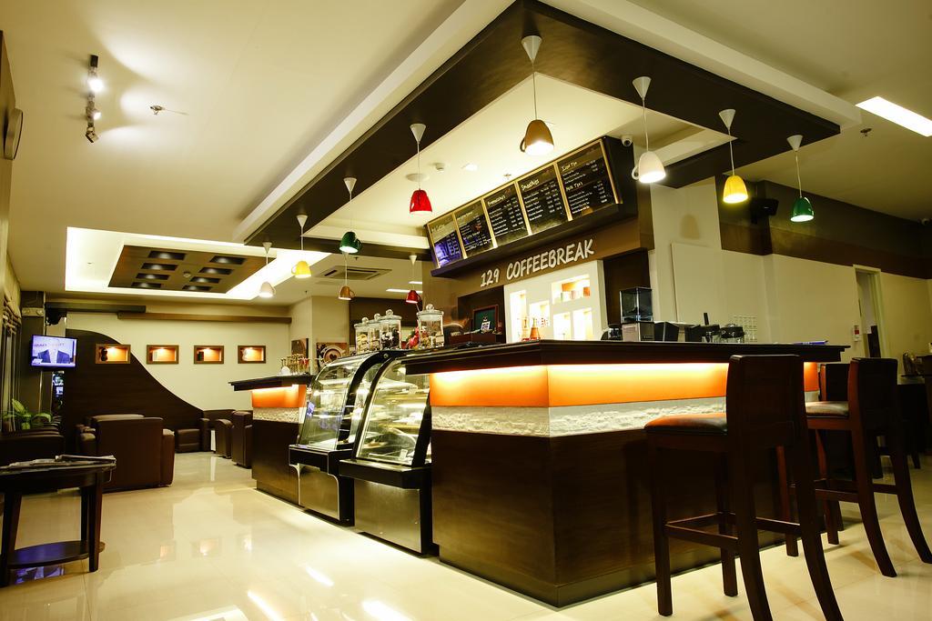 Big 8 Corporate Hotel Tagum Exteriér fotografie