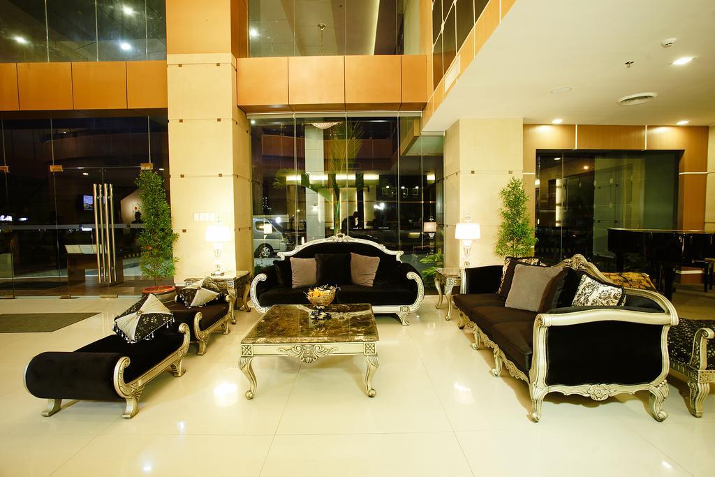 Big 8 Corporate Hotel Tagum Exteriér fotografie