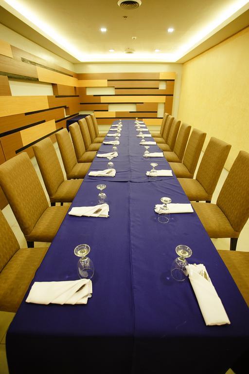 Big 8 Corporate Hotel Tagum Exteriér fotografie