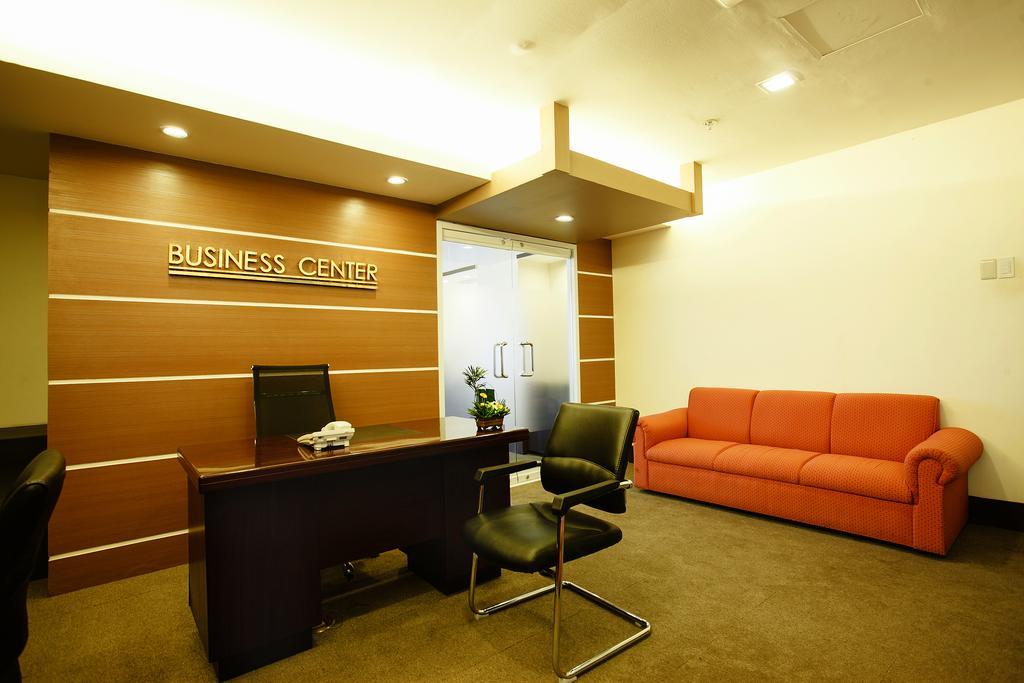 Big 8 Corporate Hotel Tagum Exteriér fotografie