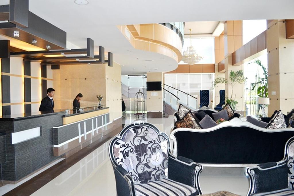 Big 8 Corporate Hotel Tagum Exteriér fotografie
