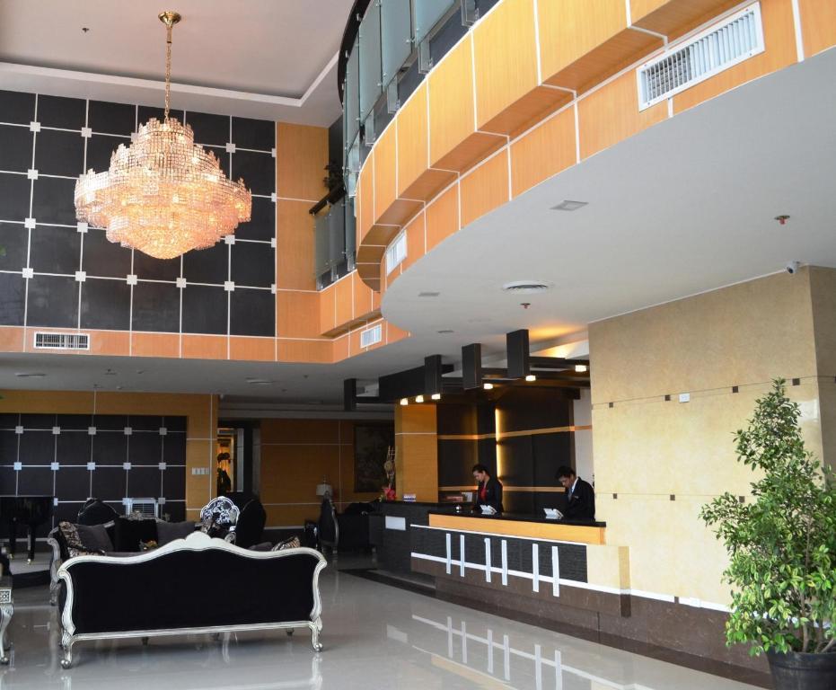 Big 8 Corporate Hotel Tagum Exteriér fotografie