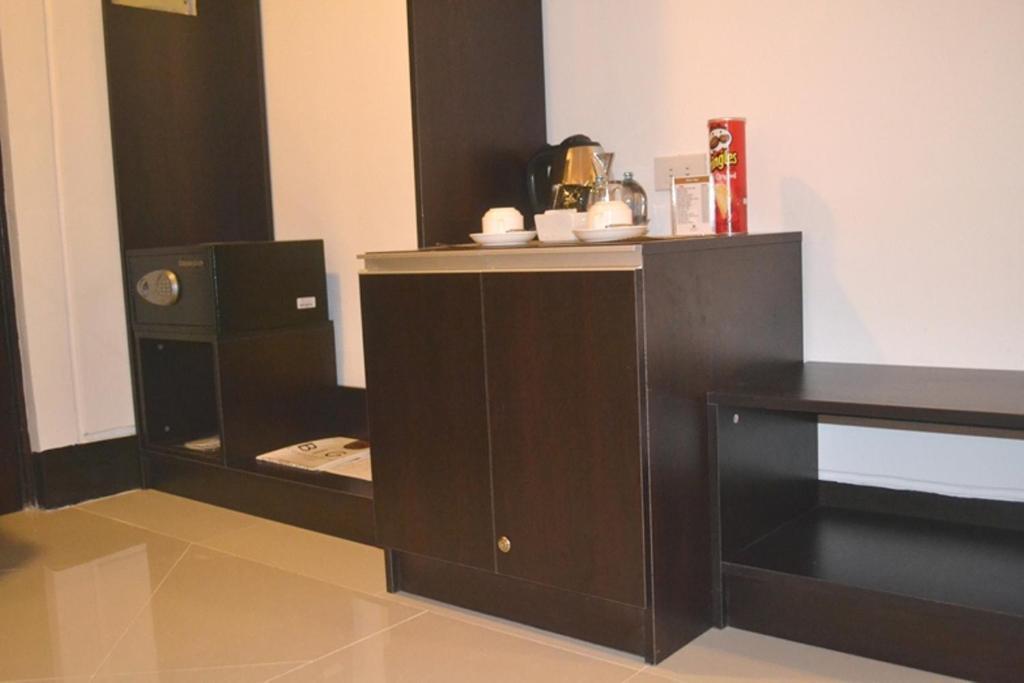 Big 8 Corporate Hotel Tagum Exteriér fotografie