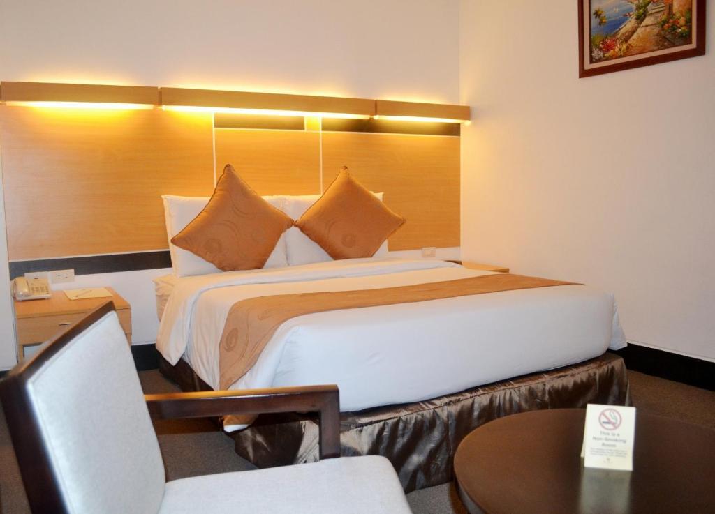 Big 8 Corporate Hotel Tagum Pokoj fotografie