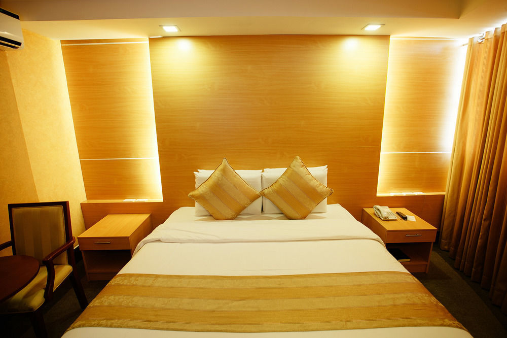 Big 8 Corporate Hotel Tagum Exteriér fotografie