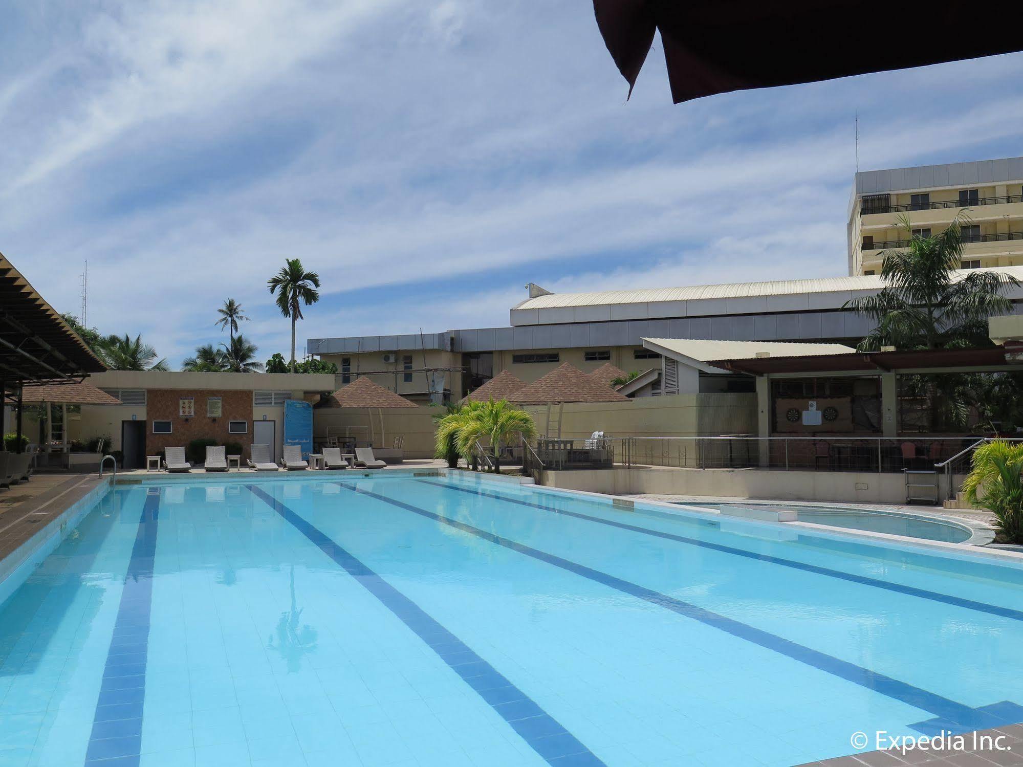 Big 8 Corporate Hotel Tagum Exteriér fotografie